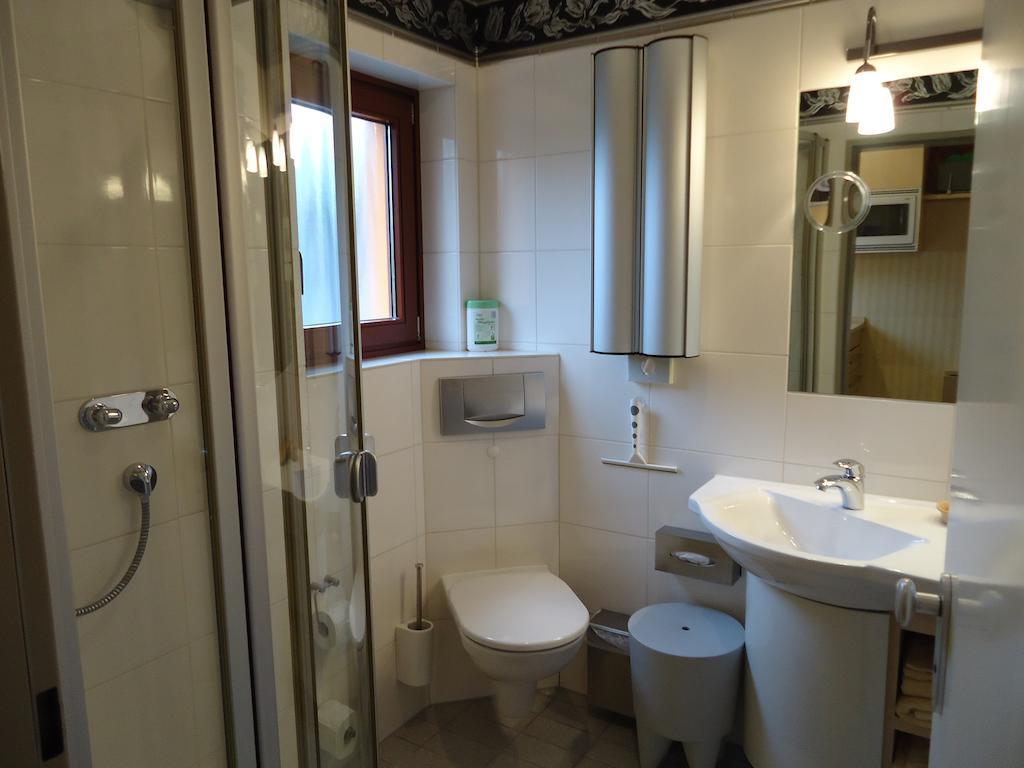 Air Boardinghouse Tulip Stockum, Zu Fuss - 3 Minuten Zur Messe Düsseldorf Habitación foto