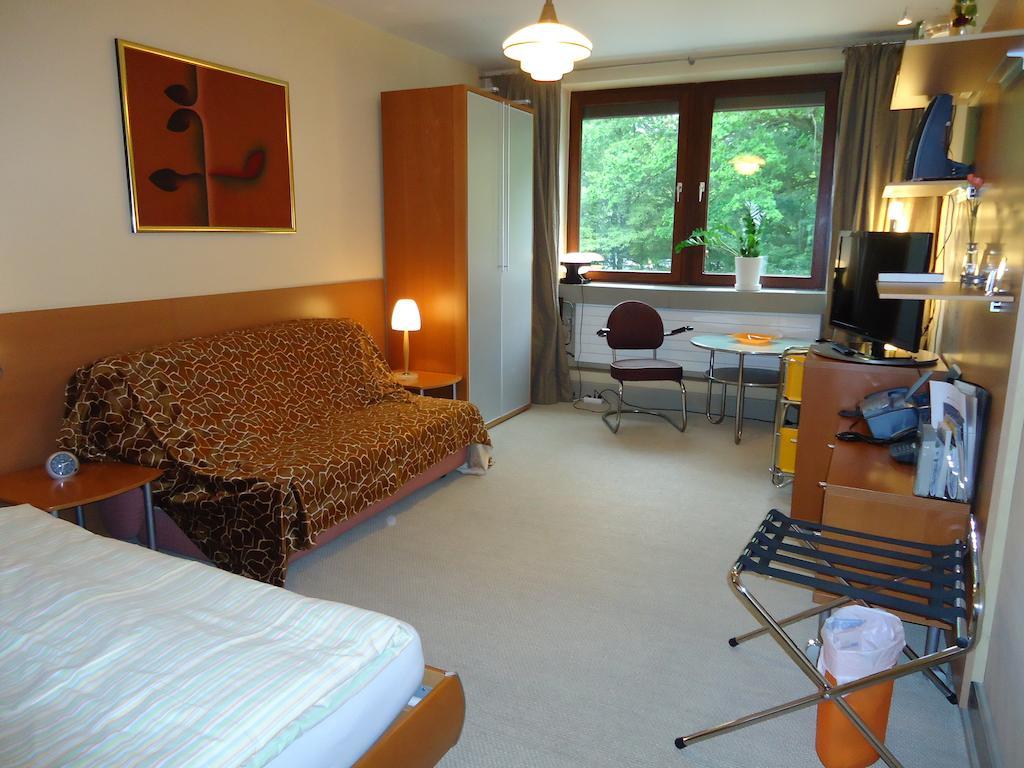 Air Boardinghouse Tulip Stockum, Zu Fuss - 3 Minuten Zur Messe Düsseldorf Habitación foto