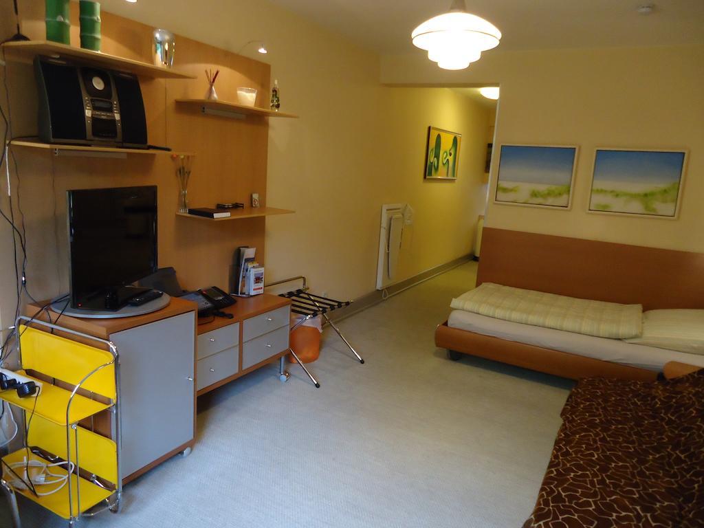 Air Boardinghouse Tulip Stockum, Zu Fuss - 3 Minuten Zur Messe Düsseldorf Habitación foto